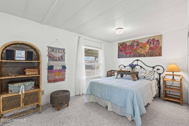 W 55 Washington Ave # 80, Yakima, WA 98902