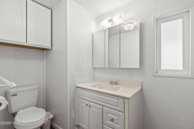 W 55 Washington Ave # 80, Yakima, WA 98902