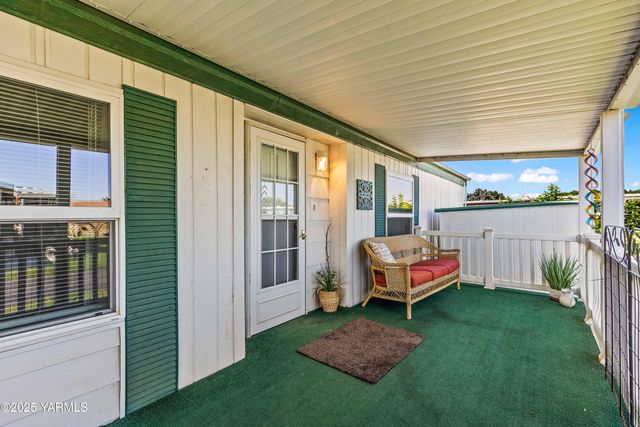 W 55 Washington Ave # 80, Yakima, WA 98902