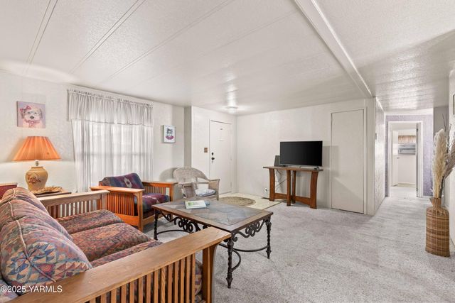 W 55 Washington Ave # 80, Yakima, WA 98902