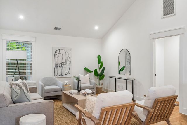 330 Riverland Drive, Charleston, SC 29412