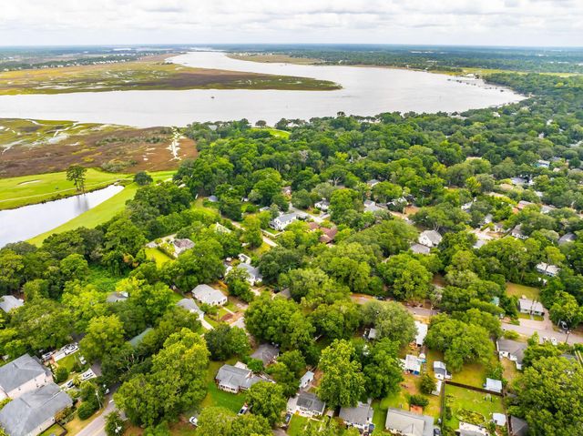 330 Riverland Drive, Charleston, SC 29412