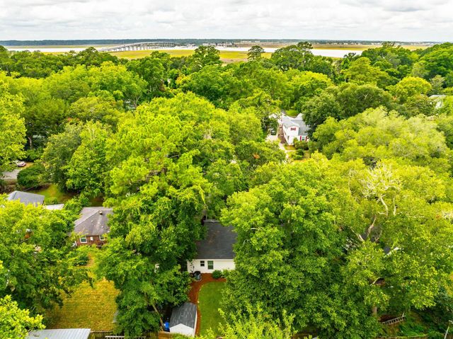 330 Riverland Drive, Charleston, SC 29412