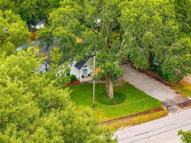 330 Riverland Drive, Charleston, SC 29412