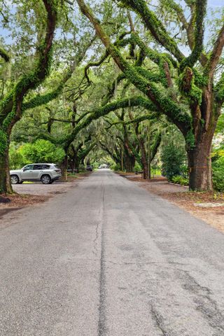 330 Riverland Drive, Charleston, SC 29412