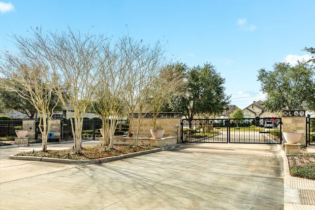 4010 Shackleton Court, Rosharon, TX 77583