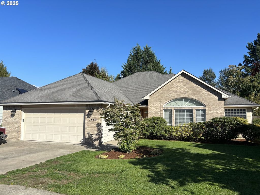 1350 HIDDEN CREEK Dr Ne, Keizer, OR 97303