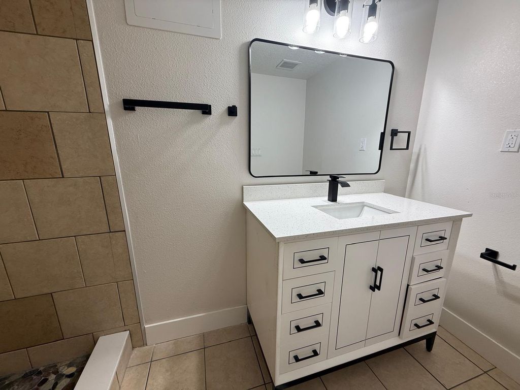 Image 11 of property listing at 2352 OLD DIXIE HIGHWAY, Kissimmee, FL 34744