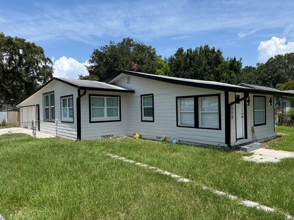 Image 3 of property listing at 2352 OLD DIXIE HIGHWAY, Kissimmee, FL 34744