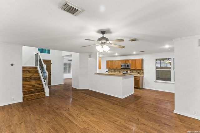 1637 Rolling Brook Ln, Schertz, TX 78154