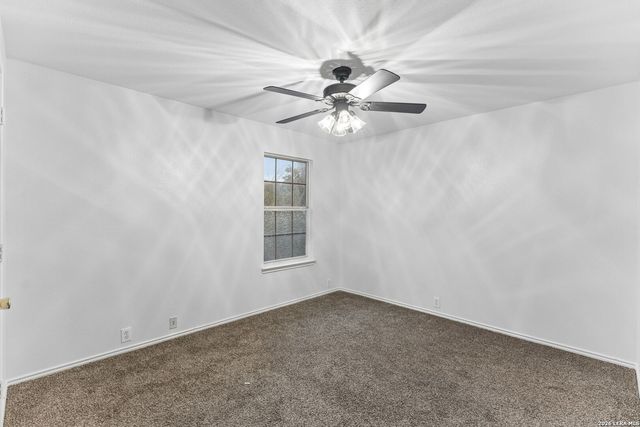 1637 Rolling Brook Ln, Schertz, TX 78154