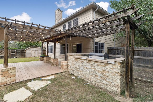1637 Rolling Brook Ln, Schertz, TX 78154