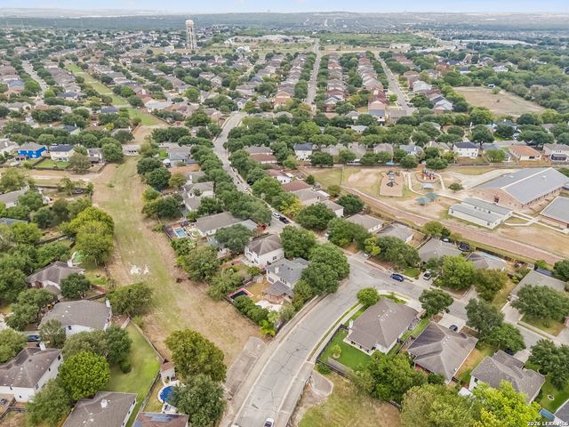 1637 Rolling Brook Ln, Schertz, TX 78154
