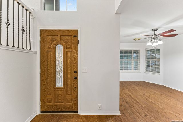 1637 Rolling Brook Ln, Schertz, TX 78154