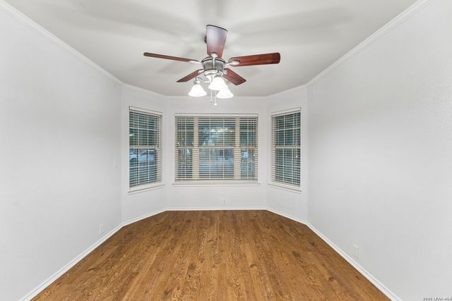 1637 Rolling Brook Ln, Schertz, TX 78154