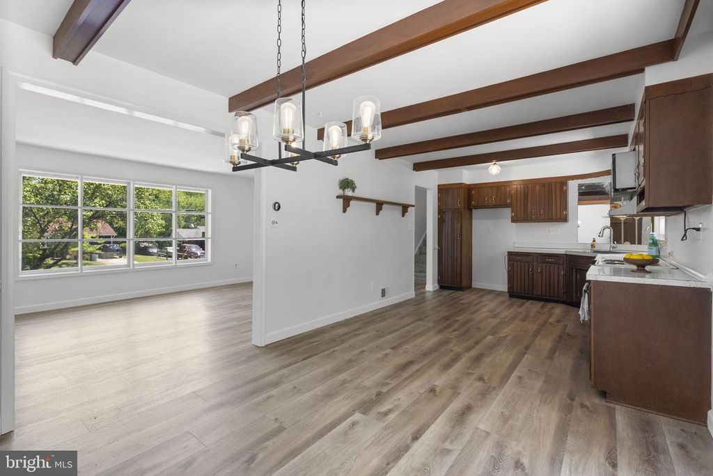 Image 14 of property listing at 12316 PRETORIA DR, Silver Spring, MD 20904