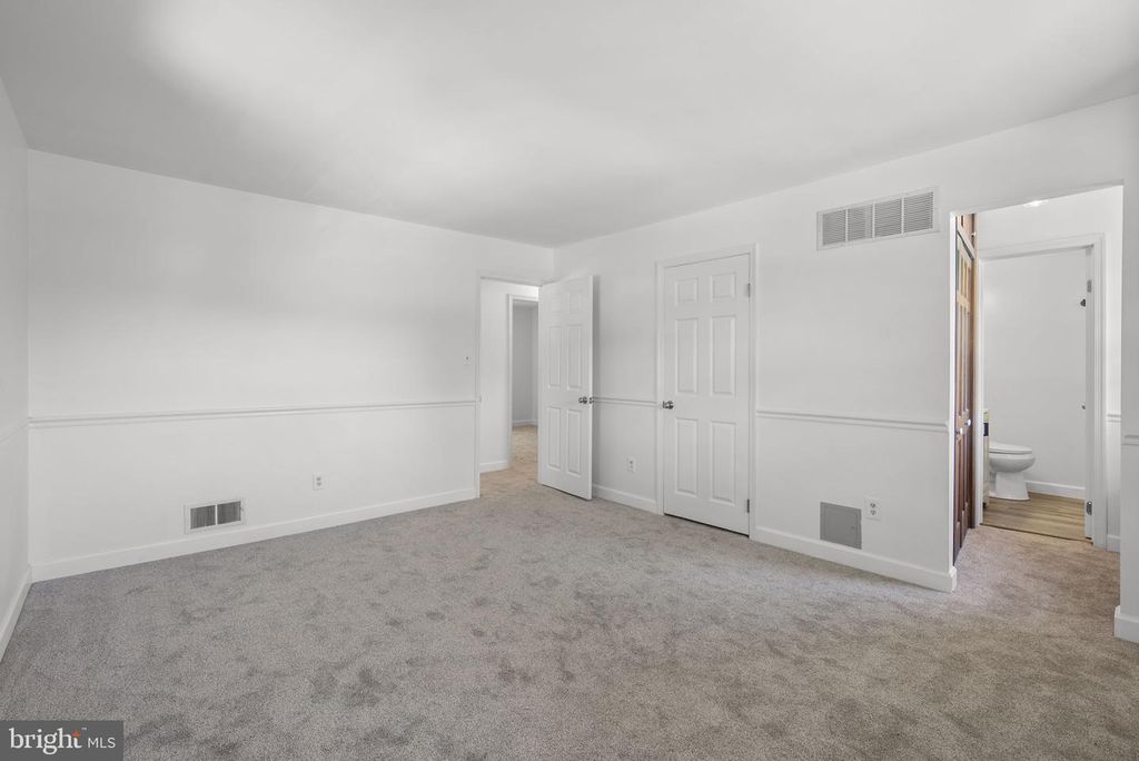 Image 24 of property listing at 12316 PRETORIA DR, Silver Spring, MD 20904