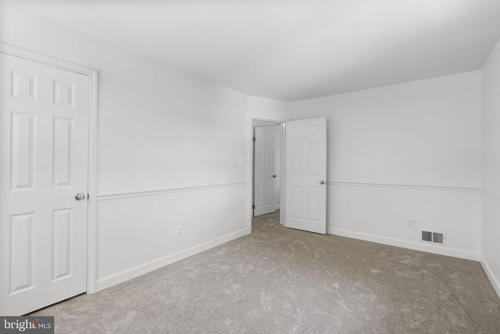 Image 26 of property listing at 12316 PRETORIA DR, Silver Spring, MD 20904