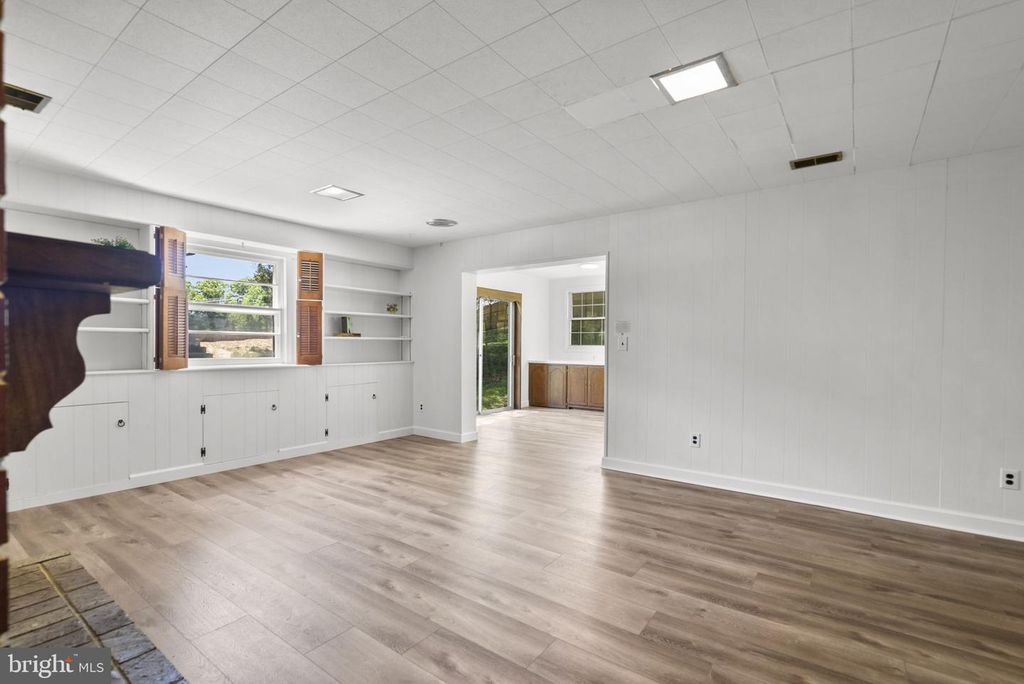 Image 30 of property listing at 12316 PRETORIA DR, Silver Spring, MD 20904