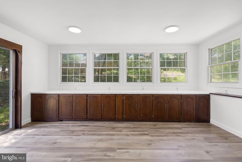 Image 35 of property listing at 12316 PRETORIA DR, Silver Spring, MD 20904
