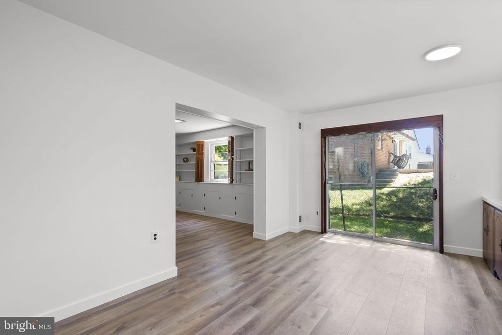 Image 36 of property listing at 12316 PRETORIA DR, Silver Spring, MD 20904