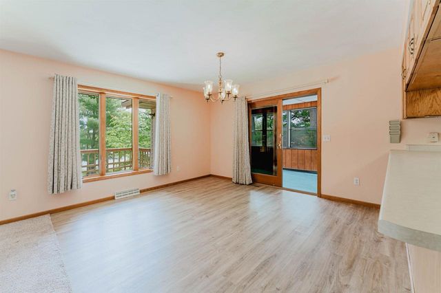 N2804 COUNTY ROAD Y, Clintonville, WI 54929