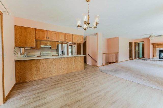 N2804 COUNTY ROAD Y, Clintonville, WI 54929
