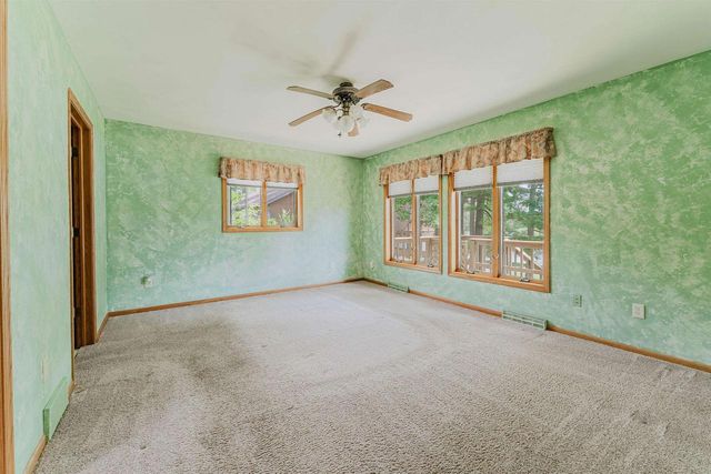 N2804 COUNTY ROAD Y, Clintonville, WI 54929
