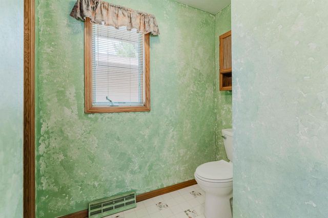 N2804 COUNTY ROAD Y, Clintonville, WI 54929