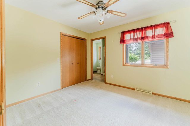 N2804 COUNTY ROAD Y, Clintonville, WI 54929