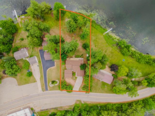 N2804 COUNTY ROAD Y, Clintonville, WI 54929