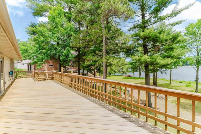 N2804 COUNTY ROAD Y, Clintonville, WI 54929
