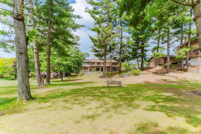N2804 COUNTY ROAD Y, Clintonville, WI 54929
