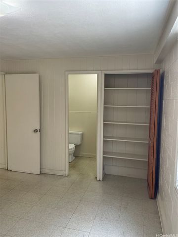 1249 Matlock Avenue B, Honolulu, HI 96814