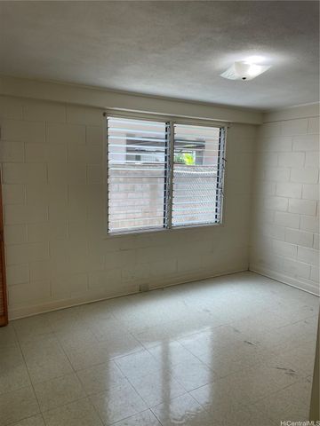 1249 Matlock Avenue B, Honolulu, HI 96814