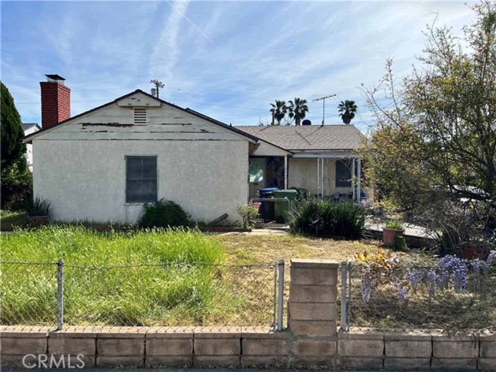 14832 Hagar, San Fernando, CA 91345