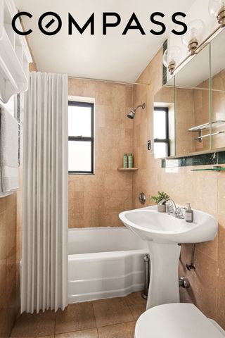 208 E 70th St Apt 6D, New York City, NY 10021