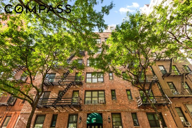 208 E 70th St Apt 6D, New York City, NY 10021
