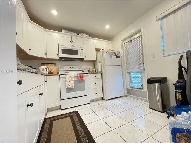 1599 NW 43rd Ave 108, Lauderhill, FL 33313