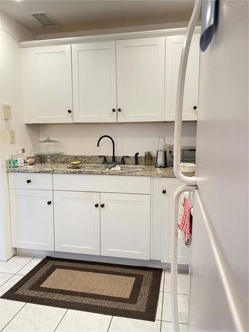 1599 NW 43rd Ave 108, Lauderhill, FL 33313