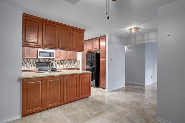 7014 Premont Dr, Corpus Christi, TX 78414