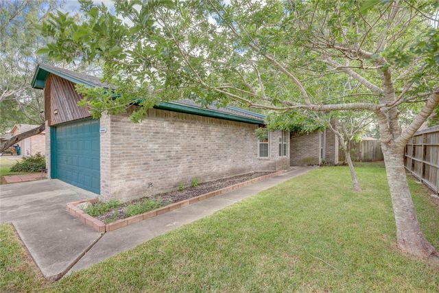 7014 Premont Dr, Corpus Christi, TX 78414