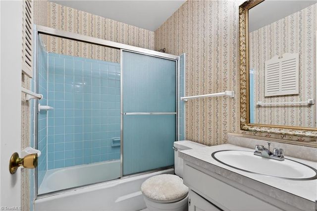 2962 Saint Marks Road E, Winston-salem, NC 27103
