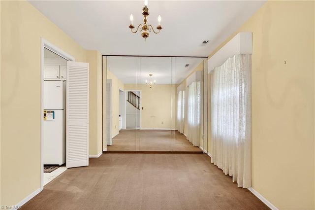 2962 Saint Marks Road E, Winston-salem, NC 27103