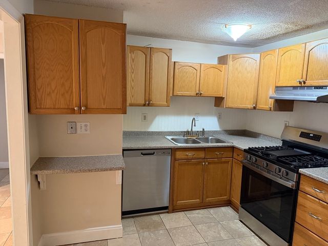 645 West Lowell Avenue 2, Haverhill, MA 01832