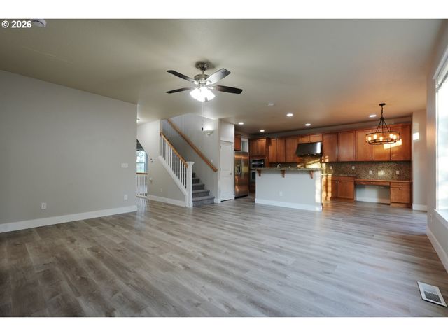 4711 E MASTERS Dr, Newberg, OR 97132