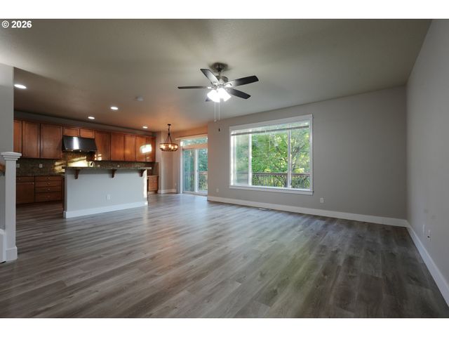 4711 E MASTERS Dr, Newberg, OR 97132