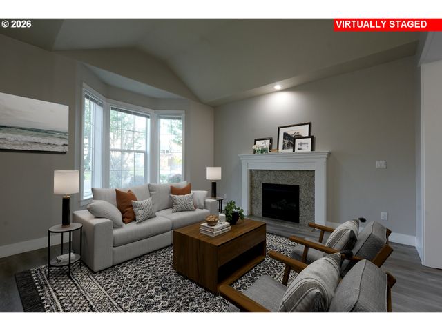 4711 E MASTERS Dr, Newberg, OR 97132