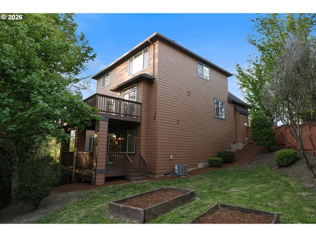 4711 E MASTERS Dr, Newberg, OR 97132
