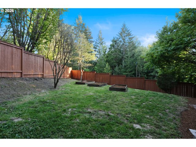 4711 E MASTERS Dr, Newberg, OR 97132